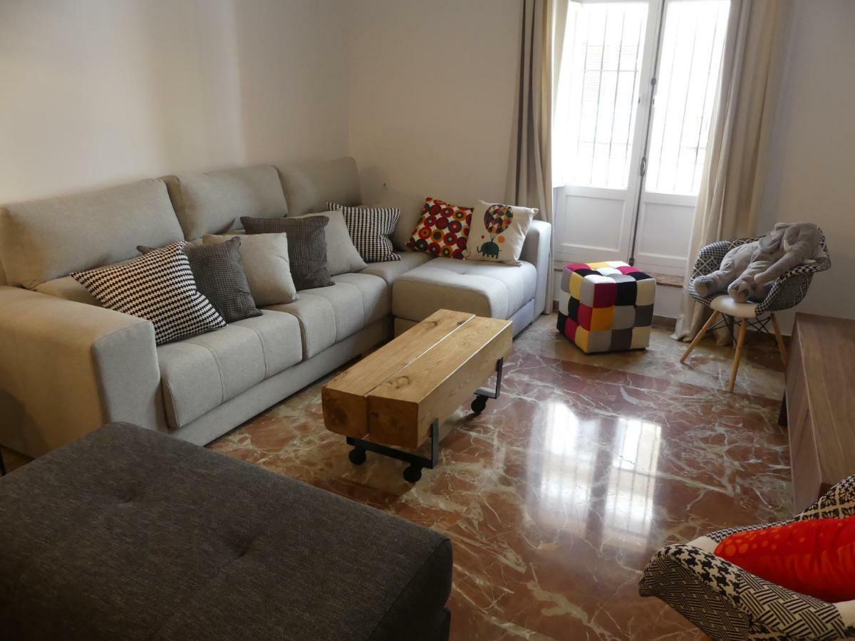 Gatu Premium Villa Aramburu, " Preferente Mayores De 25 Anos Y Familias " El Puerto de Santa Maria Luaran gambar