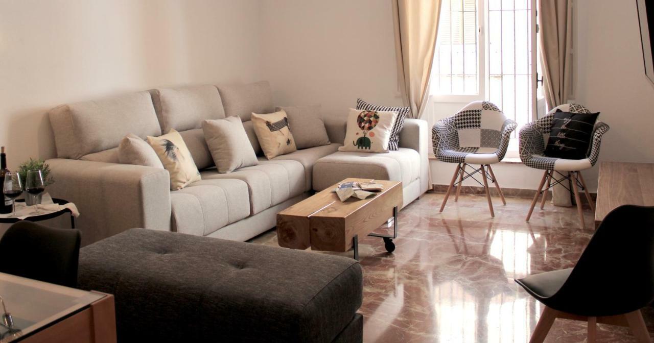 Gatu Premium Villa Aramburu, " Preferente Mayores De 25 Anos Y Familias " El Puerto de Santa Maria Luaran gambar