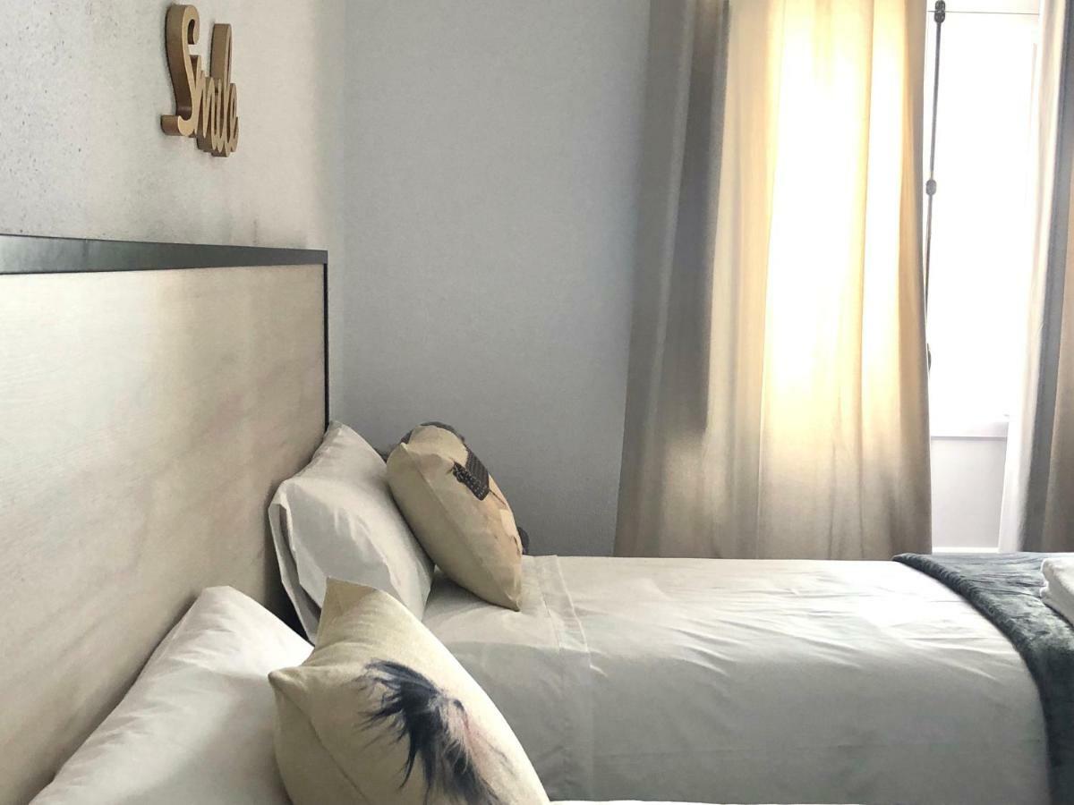Gatu Premium Villa Aramburu, " Preferente Mayores De 25 Anos Y Familias " El Puerto de Santa Maria Luaran gambar